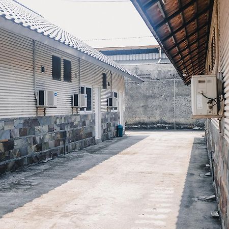 Reddoorz Near Sirkuit Sentul Bogor Exterior photo