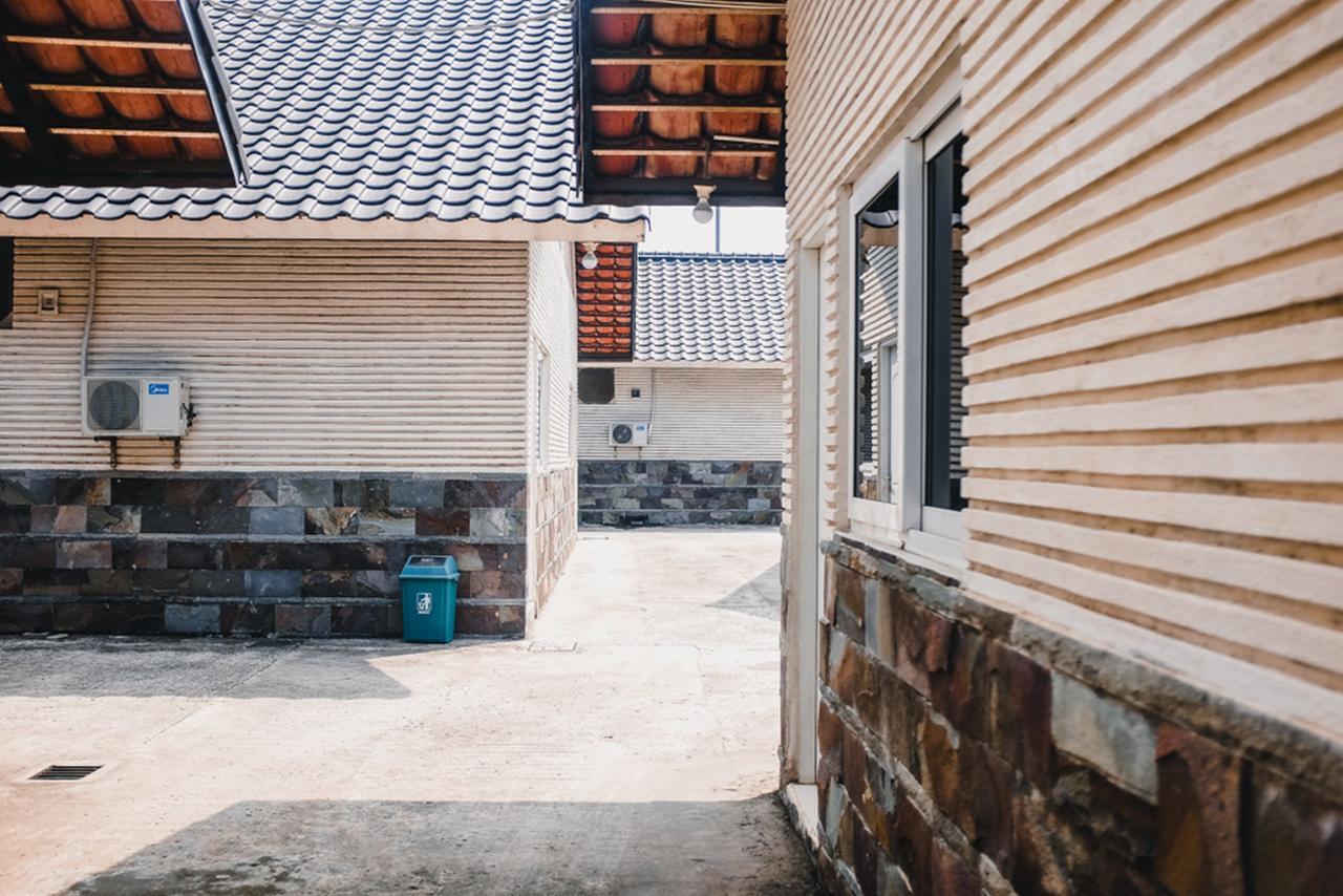 Reddoorz Near Sirkuit Sentul Bogor Exterior photo
